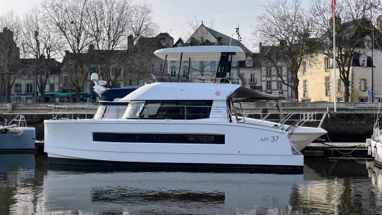 Fountaine Pajot MY 37 usata in vendita