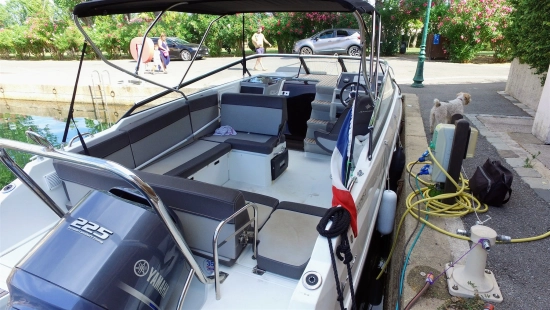 Jeanneau Cap Camarat 7.5 DC serie 2 de segunda mano en venta