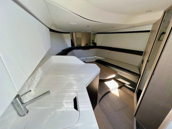 Fairline F Line 33 novos à venda