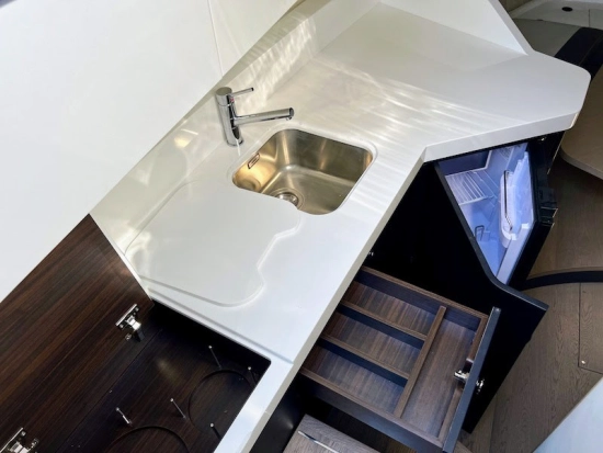 Fairline F Line 33 novos à venda