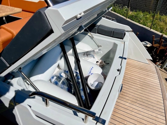 Fairline F Line 33 novos à venda