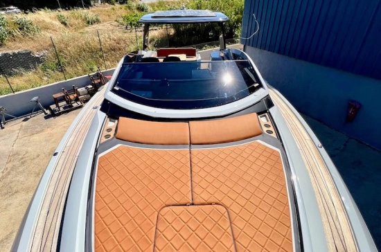 Fairline F Line 33 novos à venda
