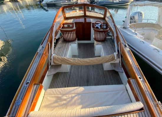 Latitude 46 Lady Scarlett usata in vendita