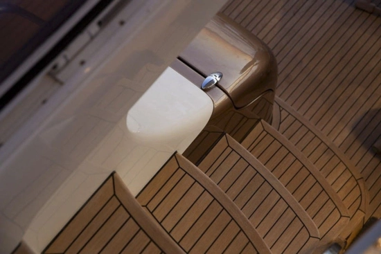 Azimut 68E usado à venda