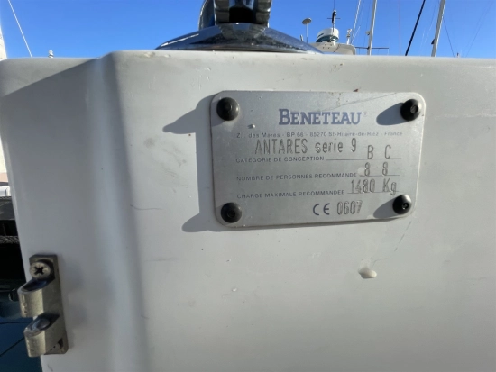 Beneteau Antares SERIE 9 usata in vendita