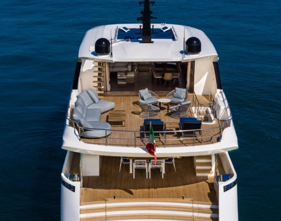 Maiora 30 m Convertible usado à venda