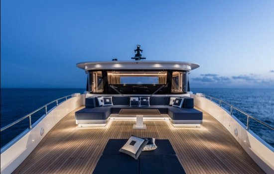 Maiora 30 m Convertible usado à venda