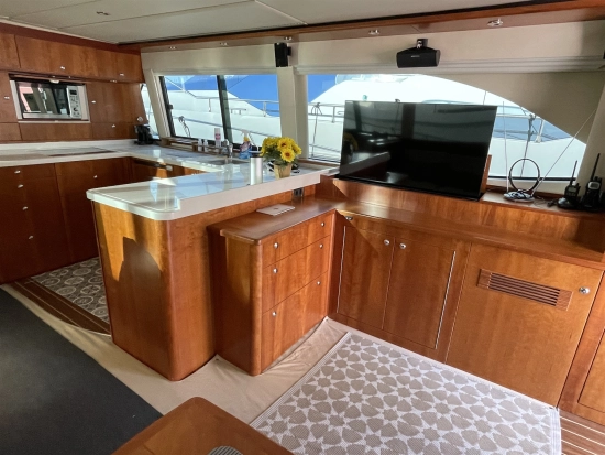 Riviera 58 Flybridge Open usado à venda