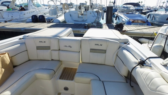 Sea Ray SLX 270 usado à venda