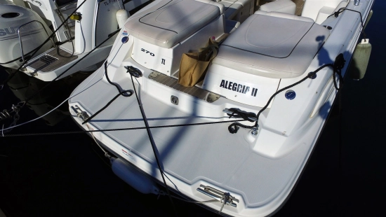 Sea Ray SLX 270 usado à venda