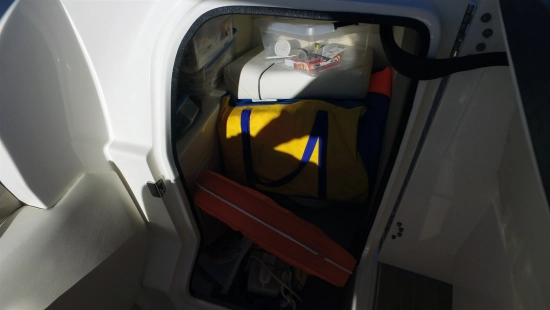 Sea Ray SLX 270 usado à venda