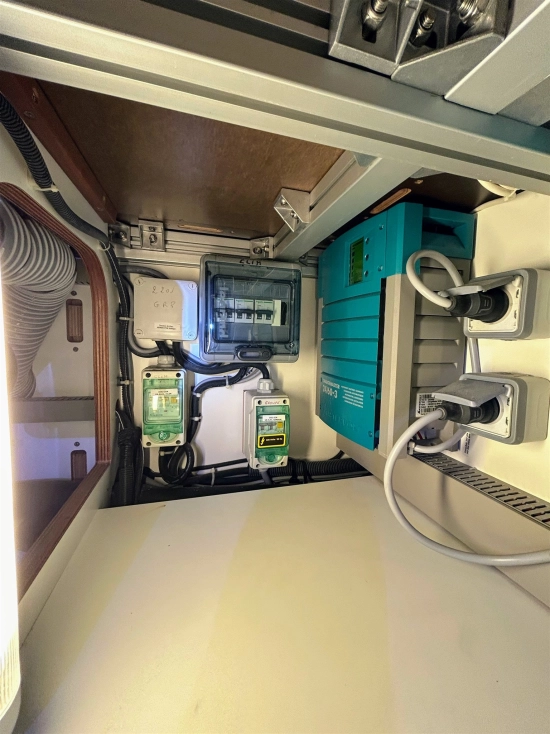 Wauquiez 55 PILOT SALOON usata in vendita