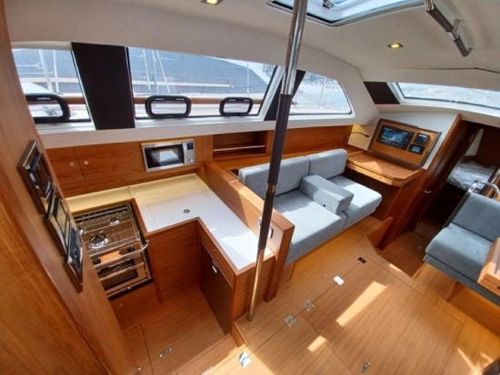 Wauquiez Pilot Saloon 48e usata in vendita