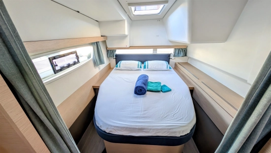 Fountaine Pajot Lucia 40 usado à venda