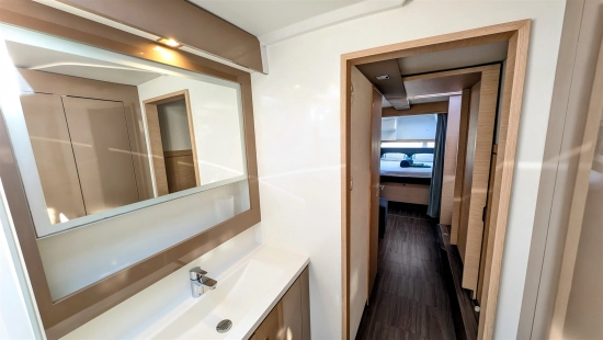 Fountaine Pajot Lucia 40 usado à venda
