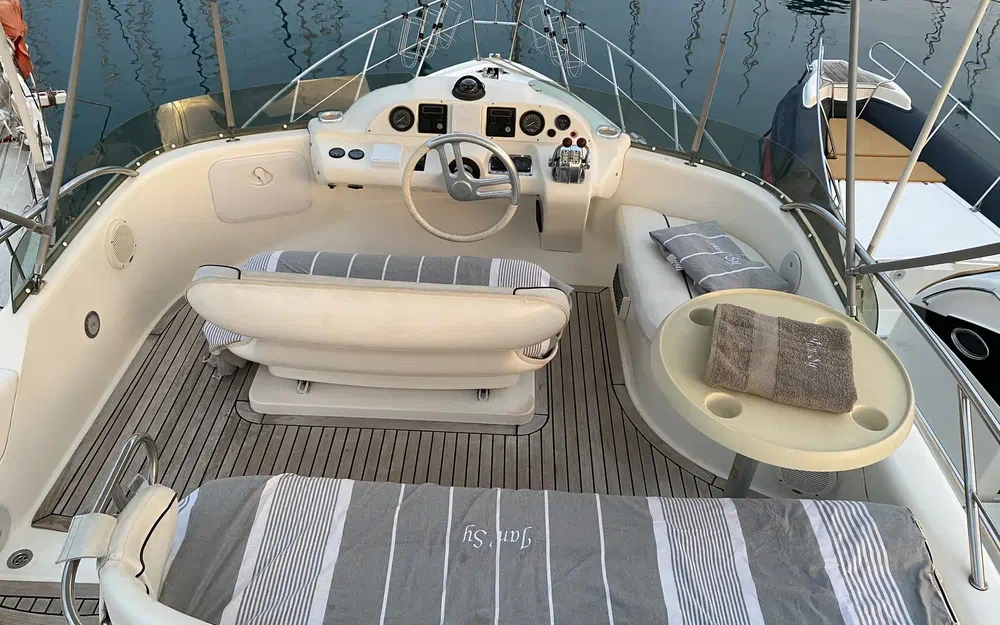 Sealine 350 Fly usado à venda