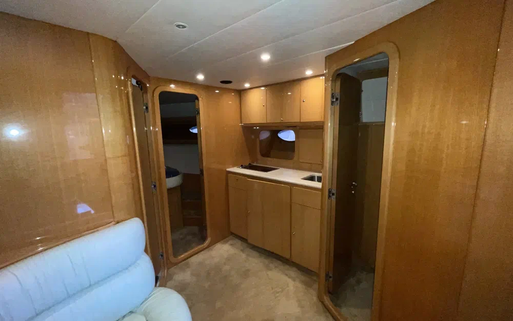 Uniesse 42 Open usado à venda