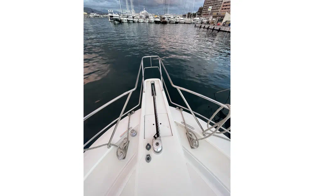 Uniesse 42 Open usado à venda