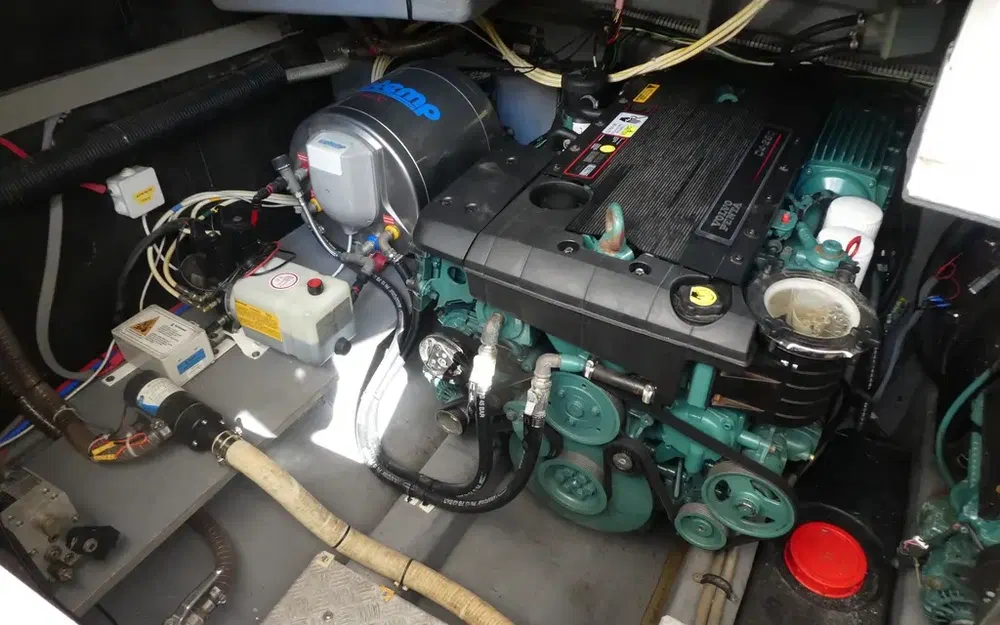 Elan Marine 35 Power de segunda mano en venta