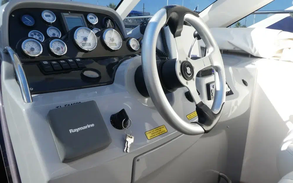 Elan Marine 35 Power de segunda mano en venta