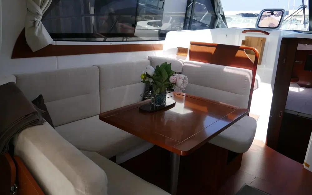 Beneteau Antares 30 usata in vendita