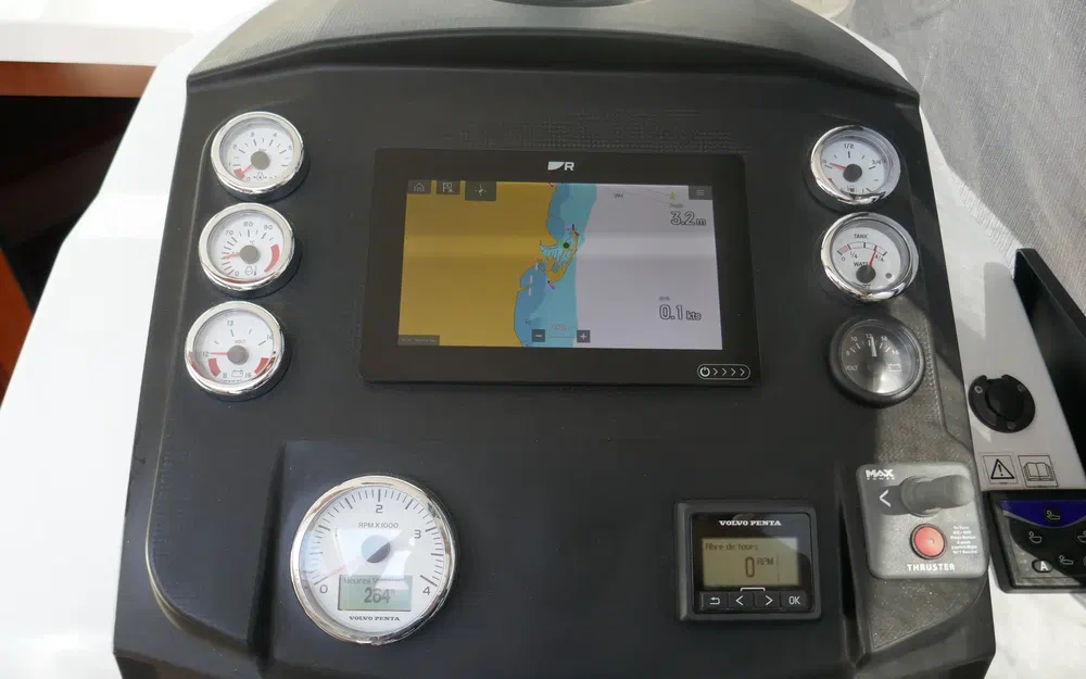 Beneteau Antares 30 usata in vendita