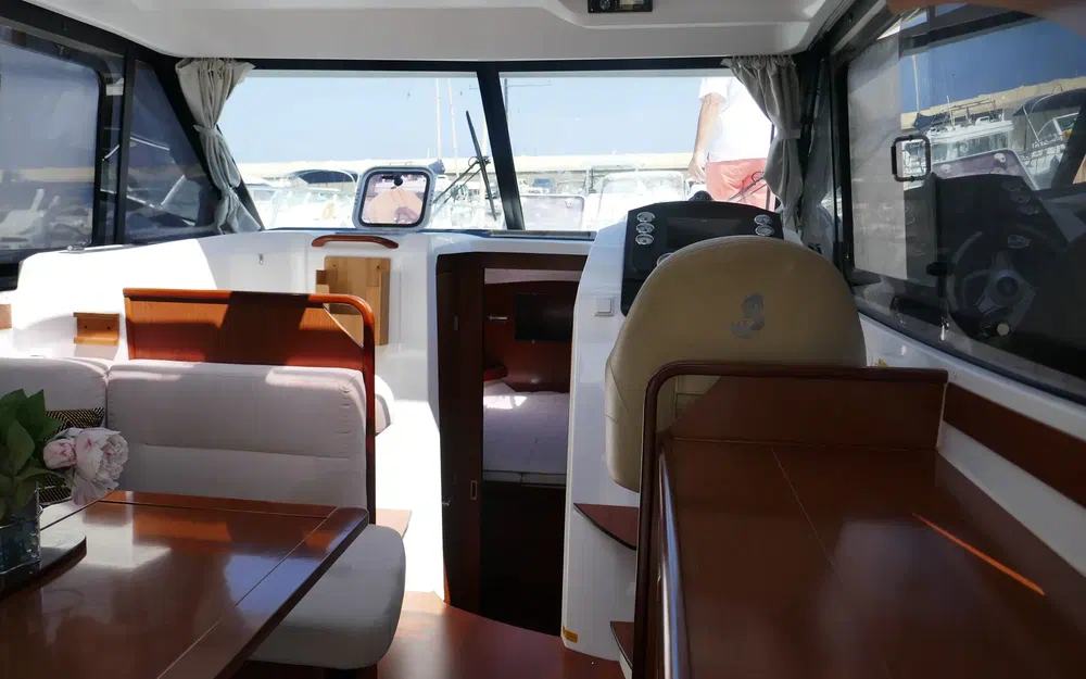 Beneteau Antares 30 usata in vendita