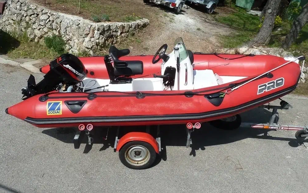 Zodiac Pro 420 usata in vendita