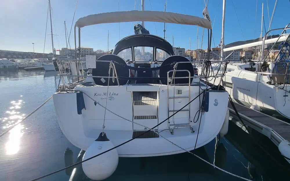 Beneteau Oceanis 43 usado à venda