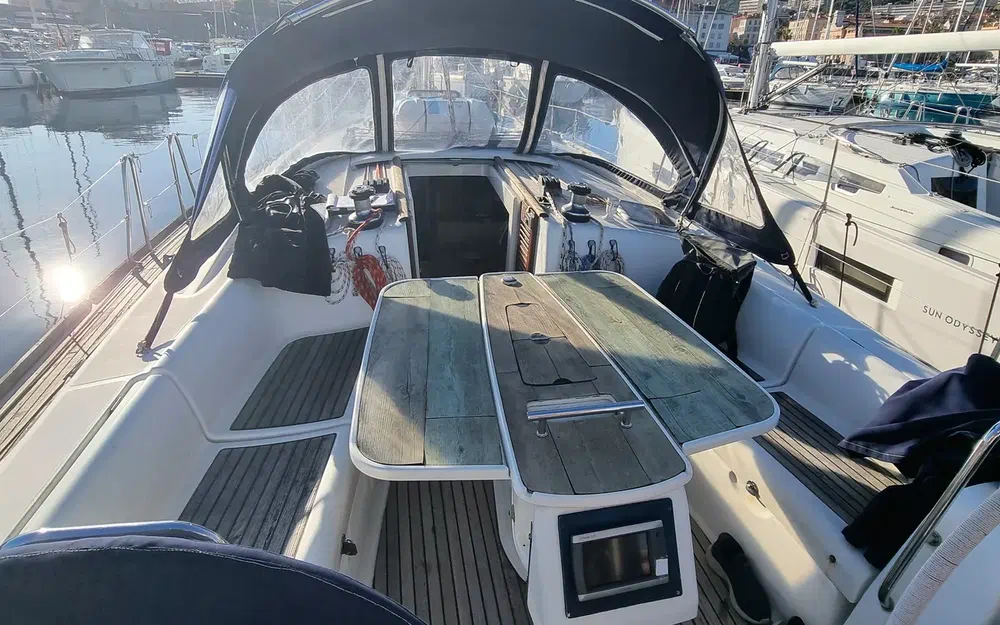 Beneteau Oceanis 43 usado à venda