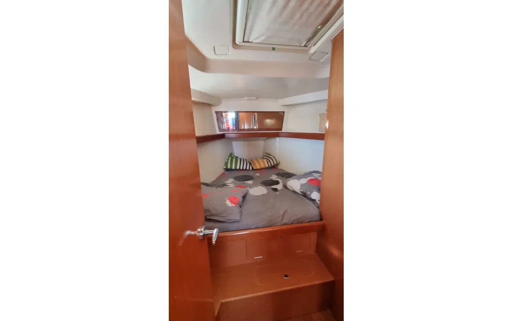 Beneteau Oceanis 43 usado à venda