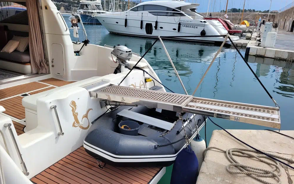 Azimut 40 Fly usado à venda