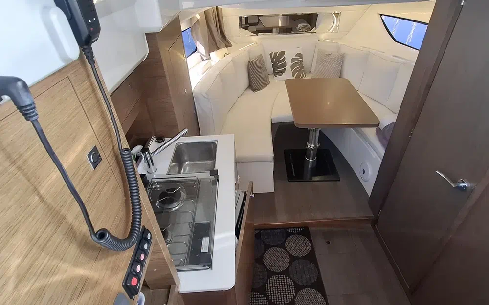 Jeanneau Cap Camarat 10.5 WA de segunda mano en venta