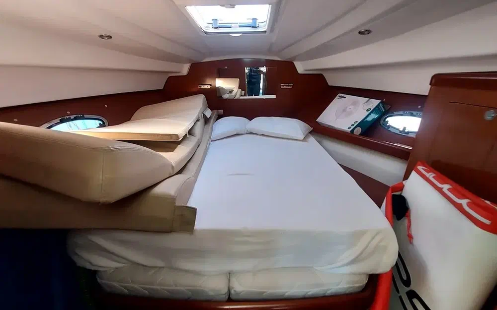 Beneteau Antares 30 de segunda mano en venta