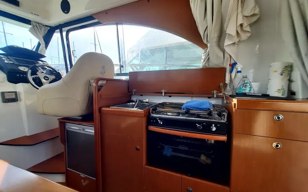Beneteau Antares 30 de segunda mano en venta