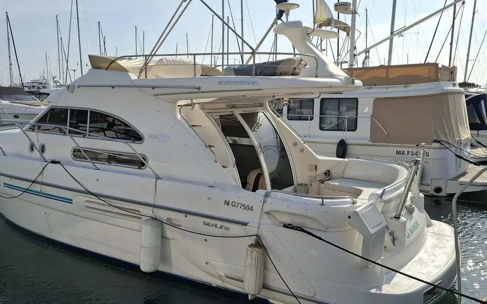 Sealine 360 usado à venda