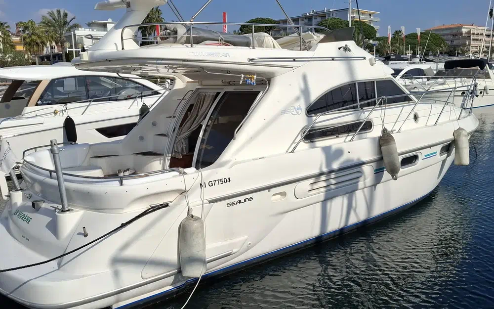 Sealine 360 usado à venda