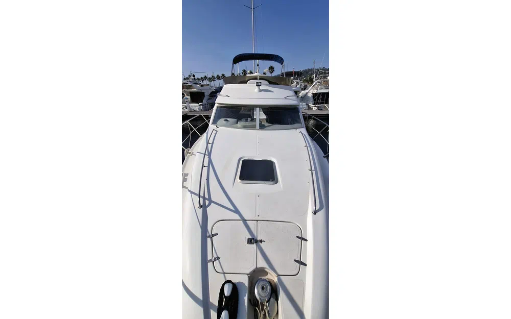 Sealine 360 usado à venda