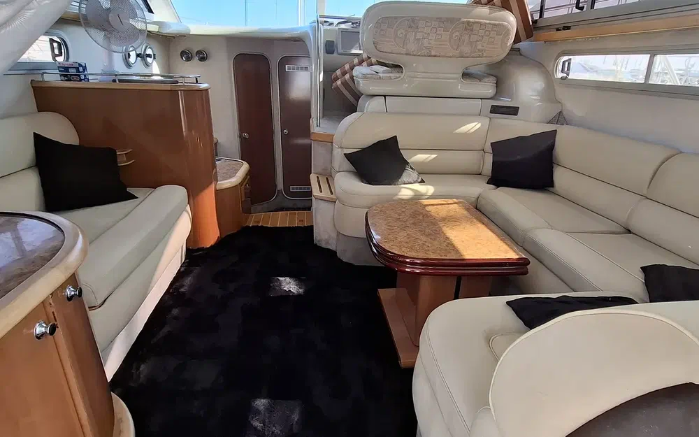 Sealine 360 usado à venda