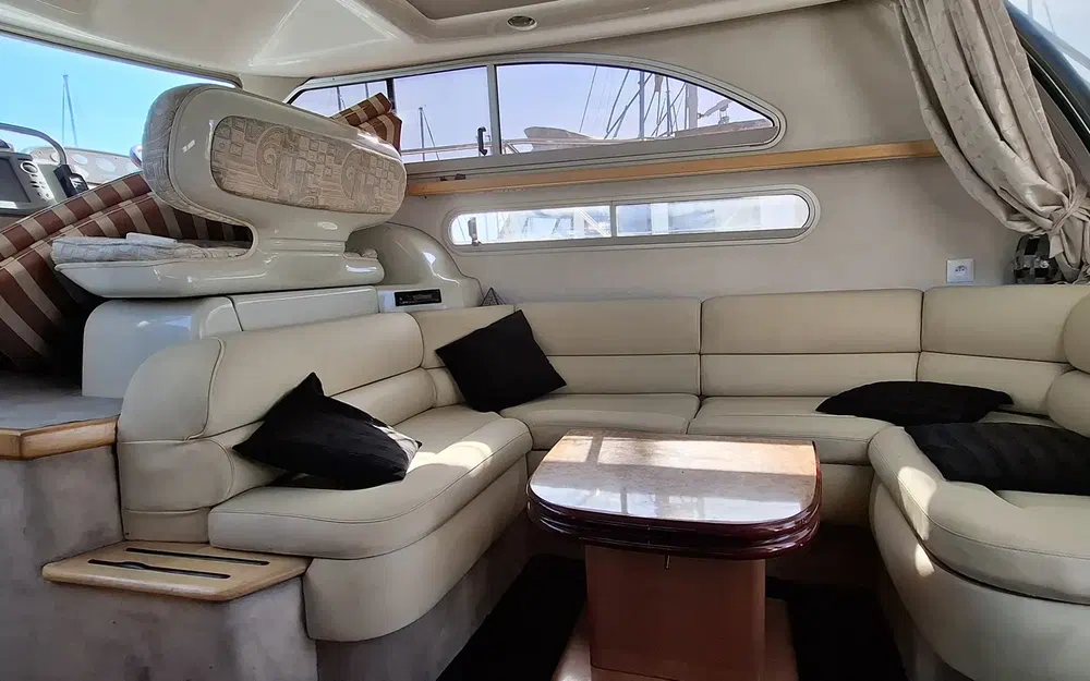 Sealine 360 usado à venda