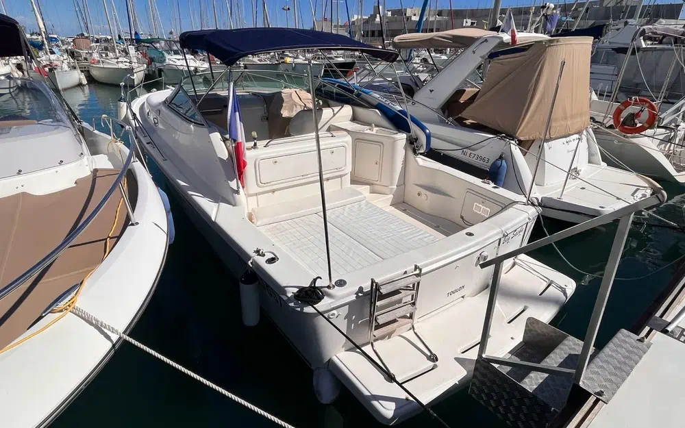 Riviera 3000 usado à venda