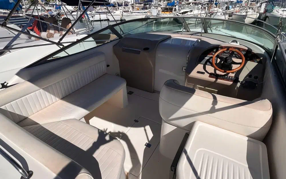 Riviera 3000 usado à venda