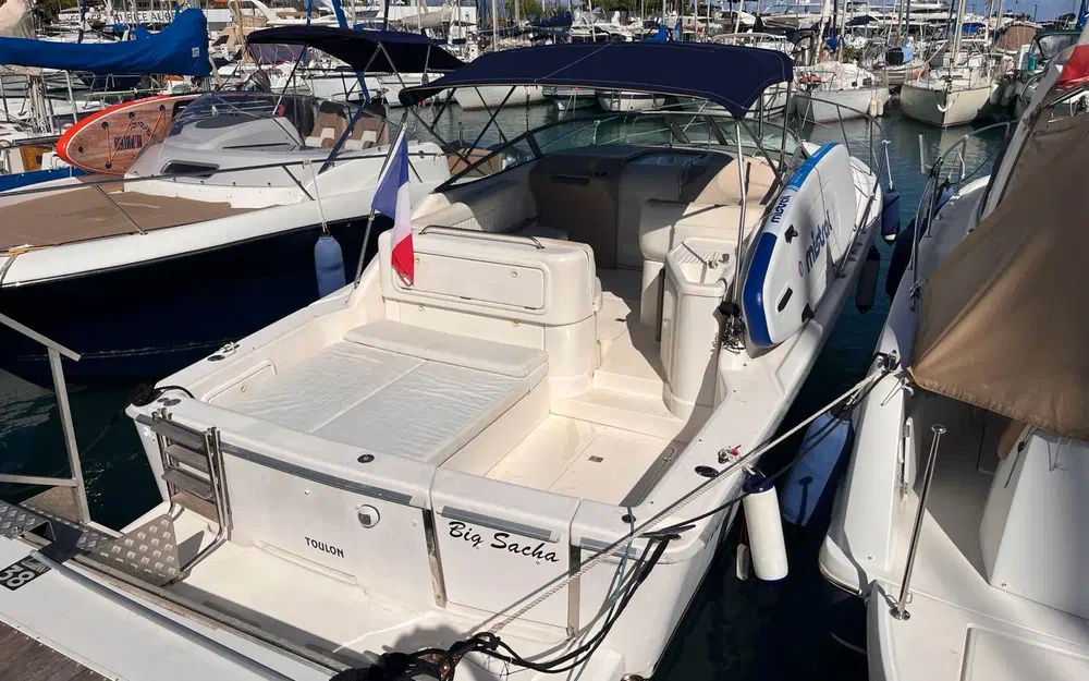 Riviera 3000 usado à venda