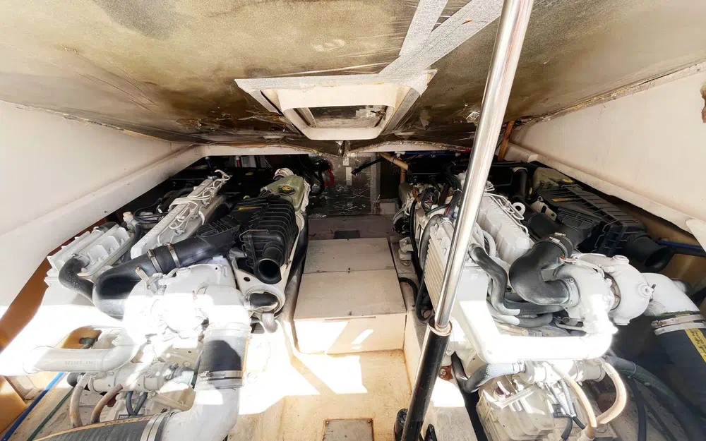 Riviera 3000 usado à venda