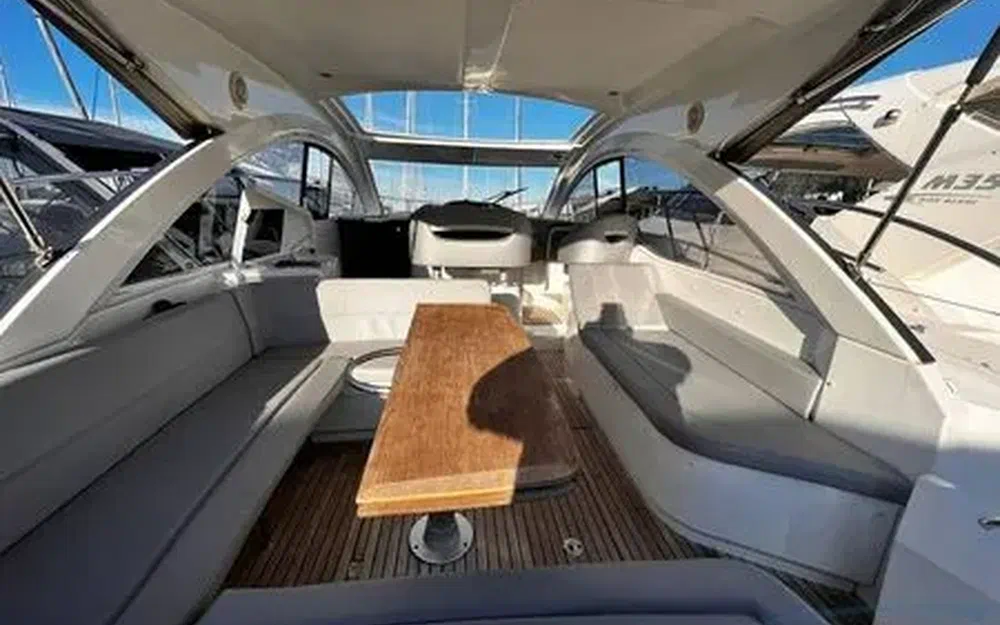 Beneteau Grand Turismo GT 38 usado à venda