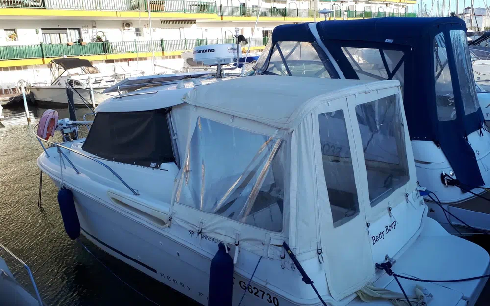 Jeanneau Merry Fisher 655 usado à venda