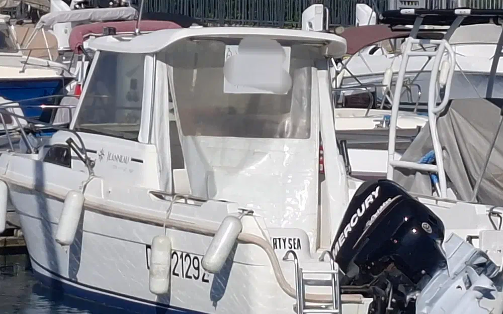 Jeanneau Merry Fisher 580 usado à venda