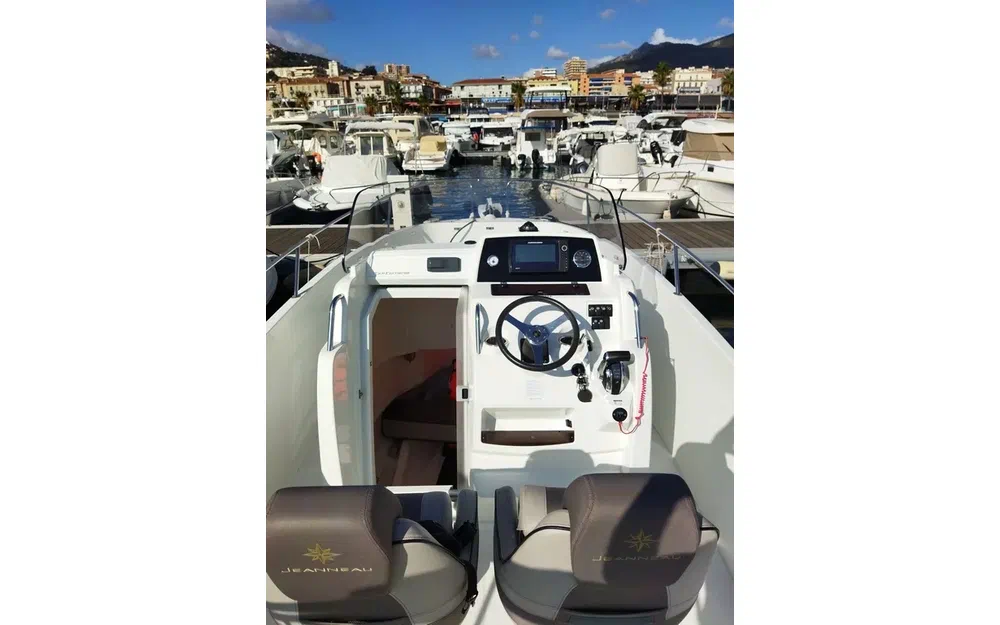 Jeanneau Cap Camarat 7.5 CC nuevo en venta