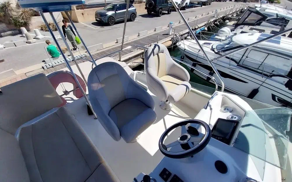 Beneteau Antares 10.80 usata in vendita