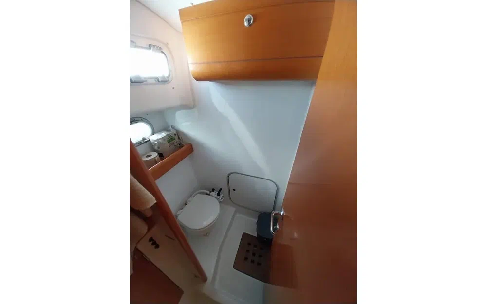Beneteau Antares 10.80 usata in vendita